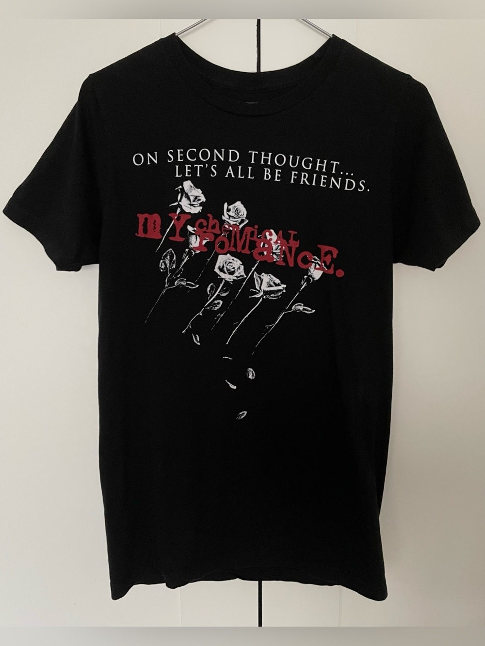 My Chemical Romance Let's All Be Friends Roses T-Shirt Medium